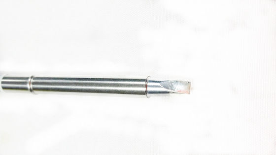 Uso das pontas do ferro de solda ao reparo do LCD e ao reparo do componente
