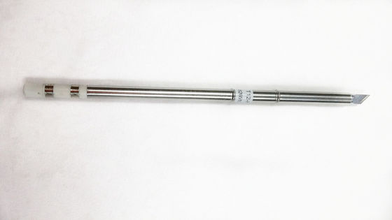 Το πυροβόλο όπλο ύλης συγκολλήσεως Hakko FX951 τοποθετεί αιχμή στην άκρη συγκολλώντας σιδήρου χαλκού για την ηλεκτρονική